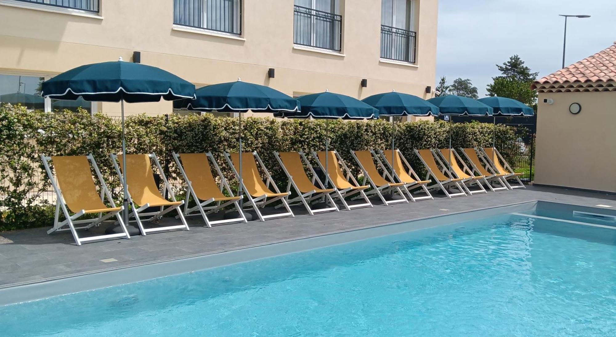 Ibis Styles Miramas Hotel Exterior photo